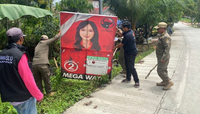 Jelang Hari H Pemungutan Suara, Bawaslu Balikpapan Masih Kesulitan Tertibkan APK