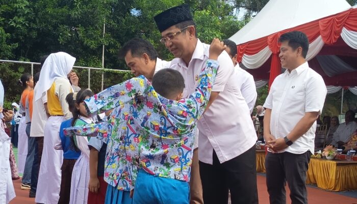 Seragam Gratis Sudah Cakup Sekolah Swasta, Tahun Depan Siswa SMA di Balikpapan Kebagian Jatah