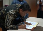 Lestarikan Alam Kalimantan, PLN UIP KLT Tandatangani Kontrak Rehabilitasi DAS