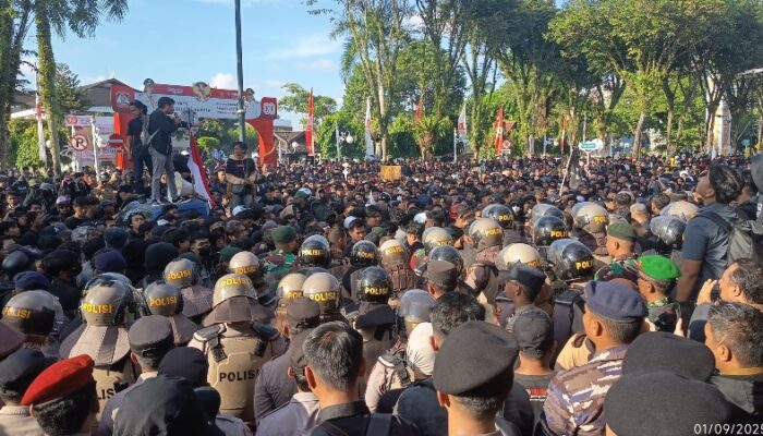 Hadapi Demonstran, Alwi: DPRD Siap Tindaklanjuti Aspirasi Masyarakat Balikpapan