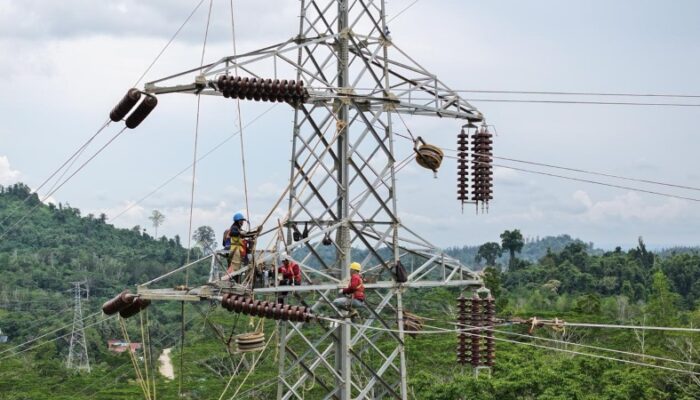 Percepat Interkoneksi Sistem Kelistrikan Kaltim-Kaltara, PLN Nyalakan Semangat Kesaktian Pancasila