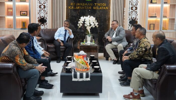 Sambut Kajati Baru, PLN Siap Lanjutkan Sinergi Kawal Pembangunan Kelistrikan di Kalsel