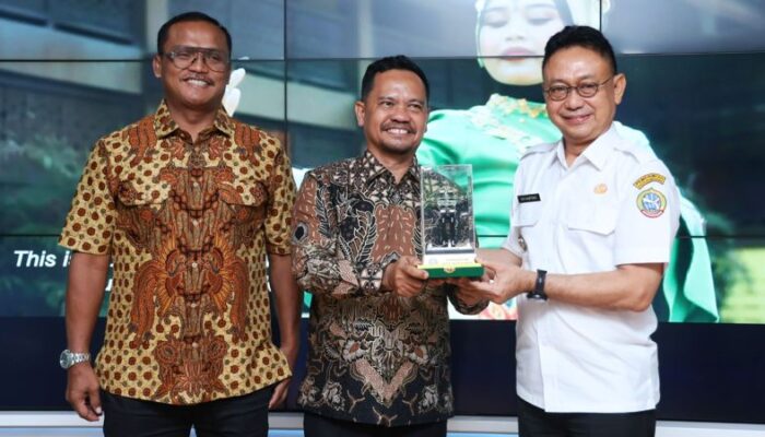 Komisi III DPRD Balikpapan Gali Strategi Penataan Pedestrian Terintegrasi ke Pontianak