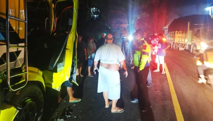 Enam Kendaraan Karambol di Dekat Pelabuhan Semayang Balikpapan, Seorang Pengemudi Truk Cedera Berat
